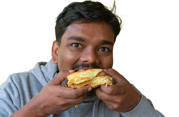 Genç Hintli Bir Adam Yumurta Izole Edilmiş Beyaz Arka Planda — Stok fotoğraf