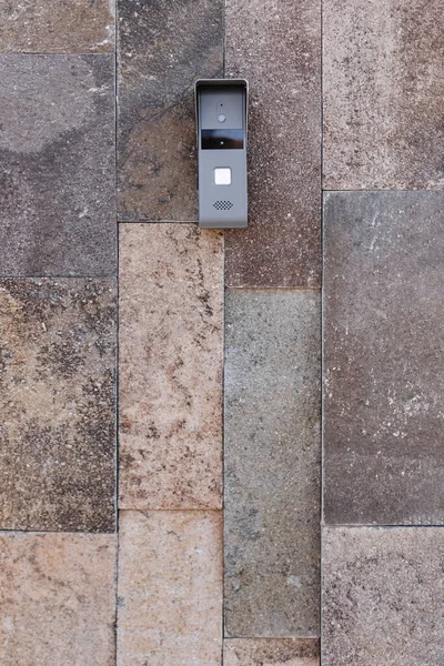 External Video Intercom Speaker Mounted Stone Column Gate Mansion American — Stockfoto