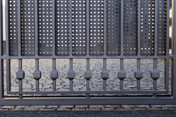 Modern Anthracite Panel Fence Visible Sliding Gate Garage View Garden — Stockfoto