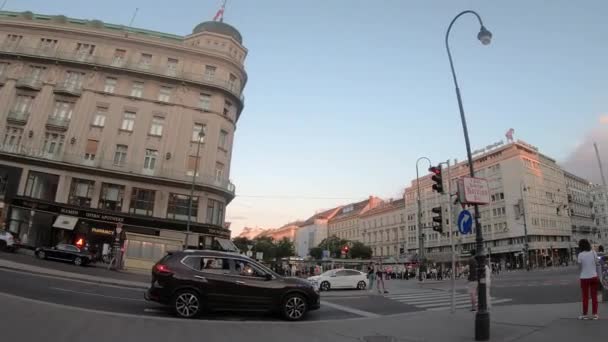 Vienna Austria June 2022 Slowmotion Opera House Vienna Austria Blue — стоковое видео