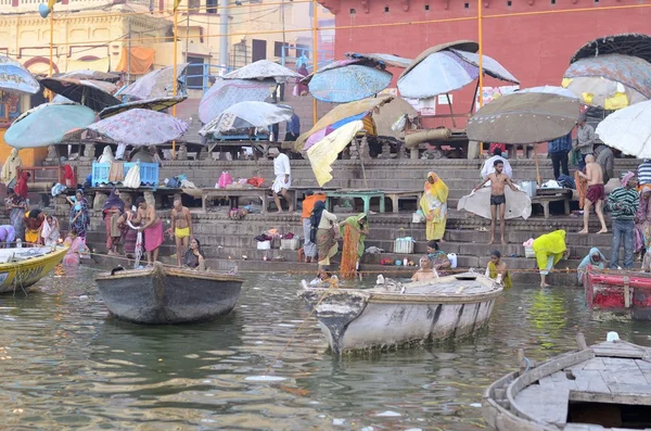 Baño en el Ganges — Foto de Stock