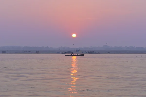 Soluppgång på ganges Stockfoto