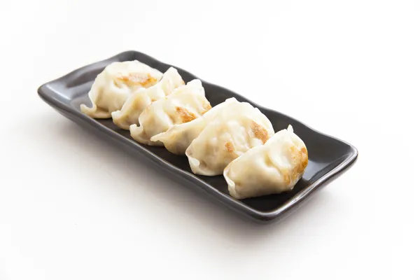 Dumplings japoneses com fundo branco — Fotografia de Stock