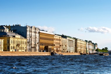 nehirden st. petersburg mimarisini görmek.