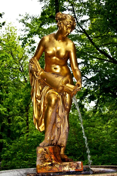 Peterhof heykel.