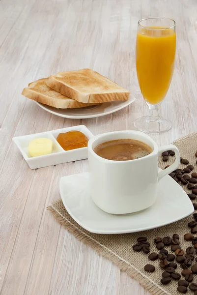 Frühstück mit Kaffee — Stockfoto