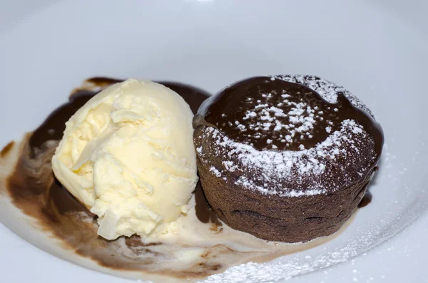 Delicious classic chocolate souffle with ice cream — Stock Photo, Image