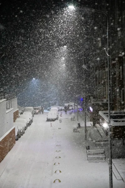 Schneefall Der Stadt Schneesturm Abendstadt Schnee — Stockfoto