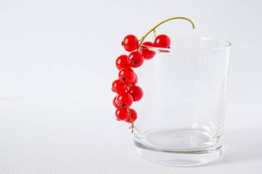 Frenk üzümlü cam, yaz meyvesi