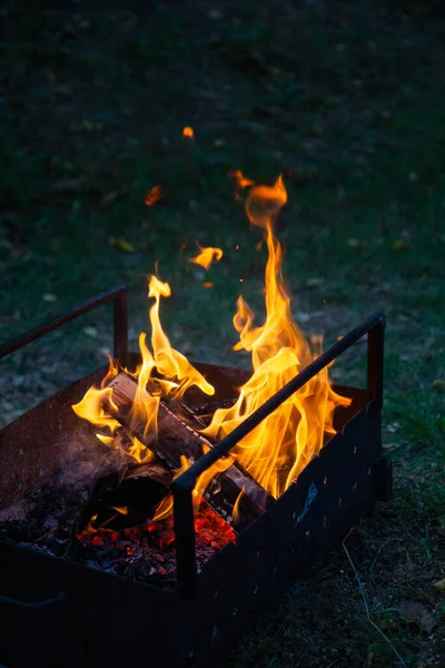 Brinnande Eld Eldstaden — Stockfoto