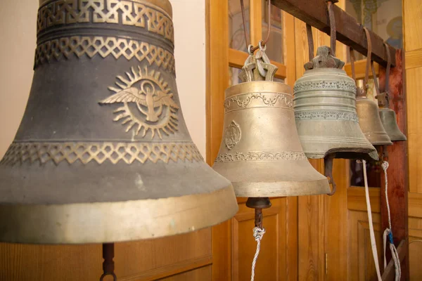Büyük altın kilise çanları, dini müzik