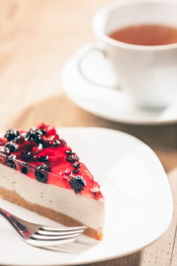 peynirli kek ve çay