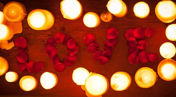 Liefde kaarsensevgi mumları — Stok fotoğraf