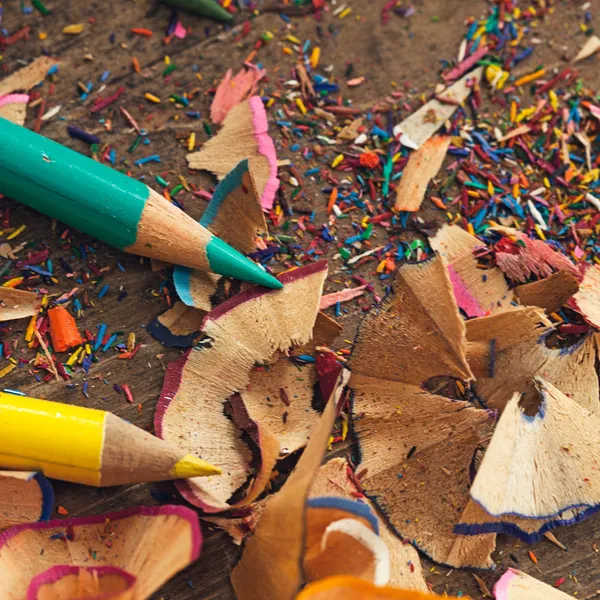 Colour Pencils and Shavings — Stock Photo, Image