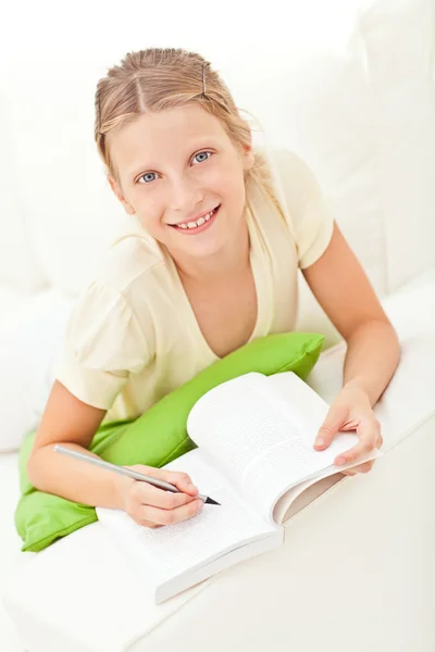 Estudiar en casa — Foto de Stock