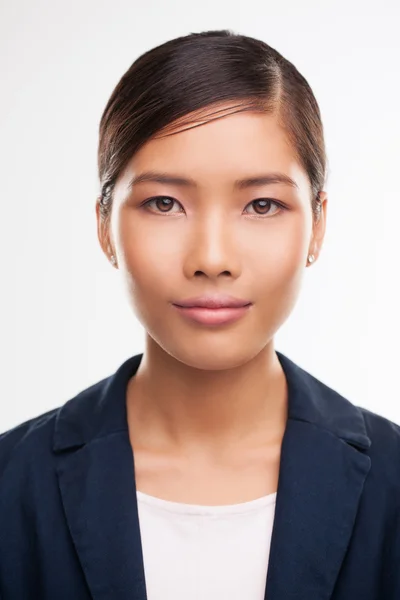 Leende asiatisk kvinna — Stockfoto