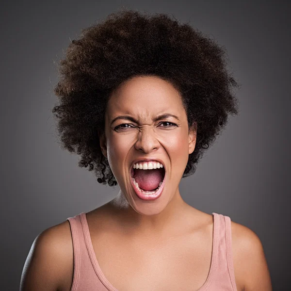 Africká žena křičí — Stock fotografie
