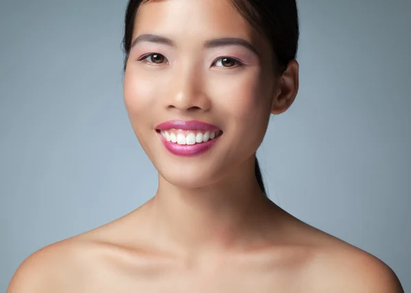 Asian Woman Smiling — Stock Photo, Image