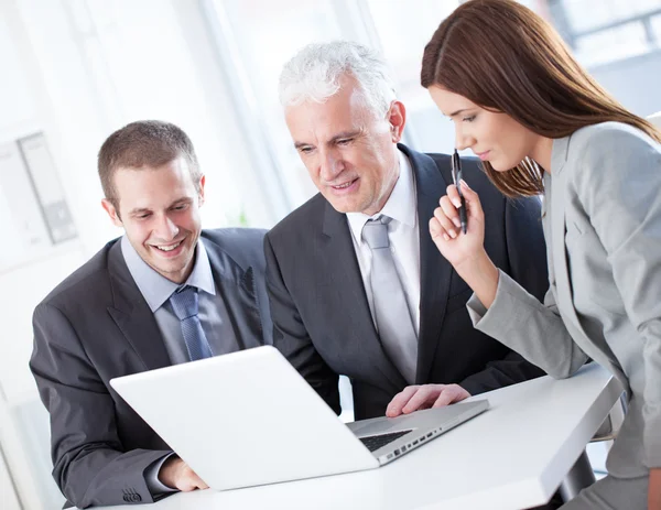 Business People Working at a Laptop — Stock Photo, Image