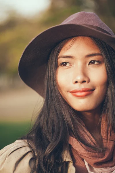 Elegant Asian Woman Outdoors — Stock Photo, Image