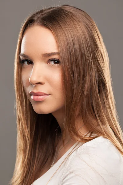 Beautiful Young Woman's Portrait — Stock Photo, Image