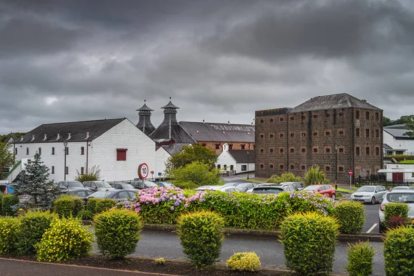 Old Bushmills Damıtımevi Kuzey İrlanda 'da bir viski alkol imalathanesidir.