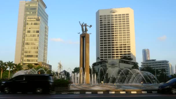 Tráfico Yakarta Bundaran Punto Referencia Centro Yakarta Indonesia — Vídeos de Stock