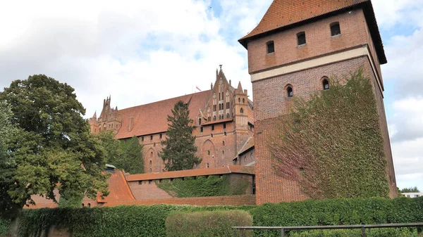 Замок Тевтонського Ордену Місті Malbork — стокове фото