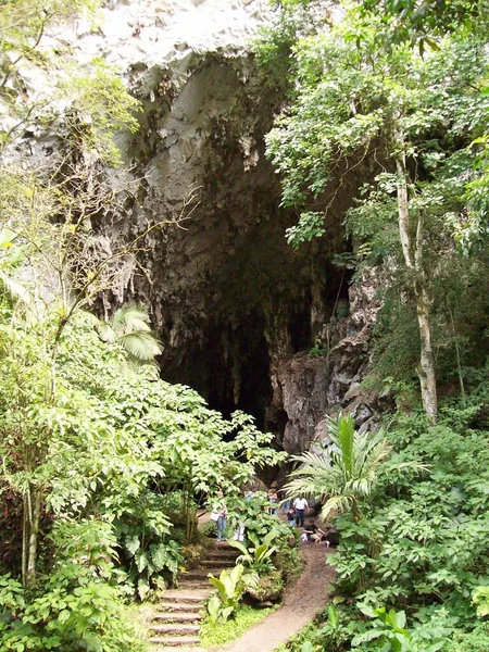 グアカロス洞窟への入り口 — ストック写真
