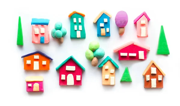 Modèle Maisons Mignonnes Multicolores Les Arbres Plasticine Isolat Sur Fond — Photo