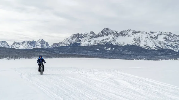 Bicicleta Eléctrica Sendero Nieve Las Montañas Sawtooth Idaho — Foto de Stock