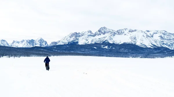 Idaho Montañas Invierno Con Ciclista Con Neumáticos Gordos Sendero Nieve — Foto de Stock