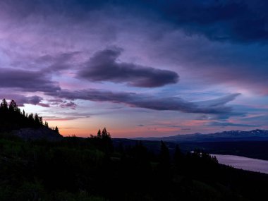 Montana Buzul Parkı 'nda gün doğumu