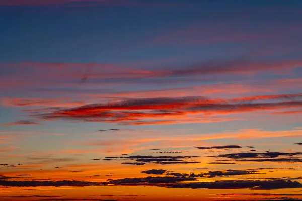 Beautiful Sunset Cloud Striations May Colors — Foto de Stock