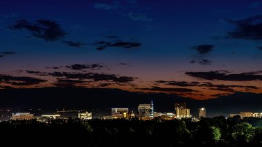 Twilight colors in the sky over the Boise skyline 