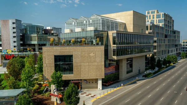 Idaho Eyaleti Merkez Ofisi Simplot Şirketi 'nin büyük işvereni.