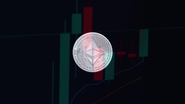 Zoom avant d'un ethereum eth crypto token translucide fond de pièce d'argent — Video