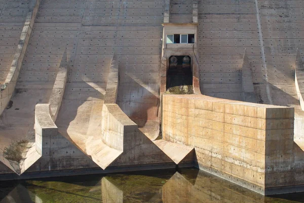 Betonstruktur Eines Sumpfes Der Der Stromerzeugung Gewidmet Ist — Stockfoto