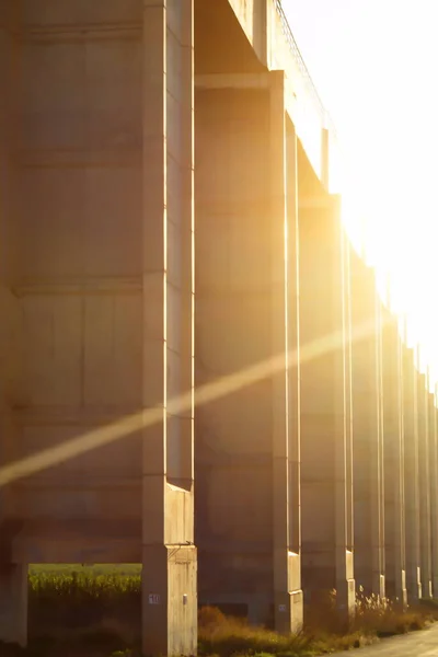 Modern Concrete Aqueduct Transports Water Irrigate Fields — Stock Photo, Image