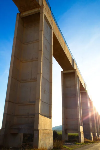 Modern Concrete Aqueduct Transports Water Irrigate Fields — Stock Photo, Image