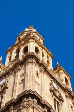 Murcia Katedrali 'nin etkileyici çan kulesi.