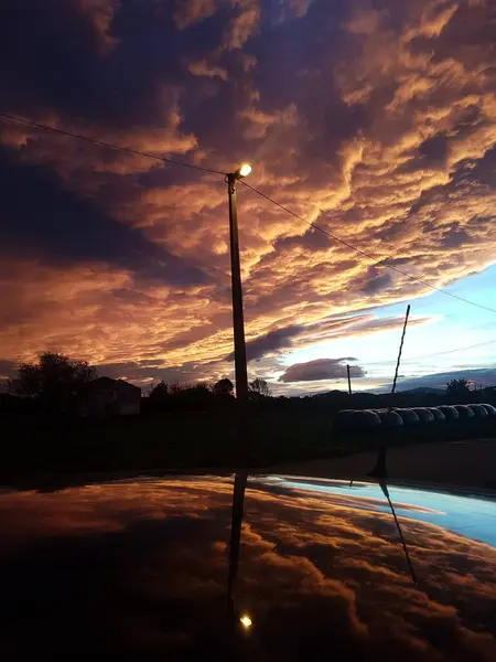 Отражение Заката Облачный Закат Яркий — стоковое фото