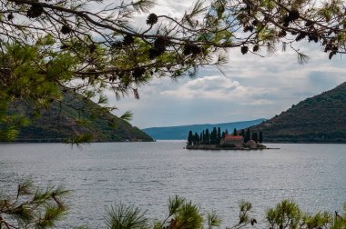 Karadağ 'daki St. George Adası