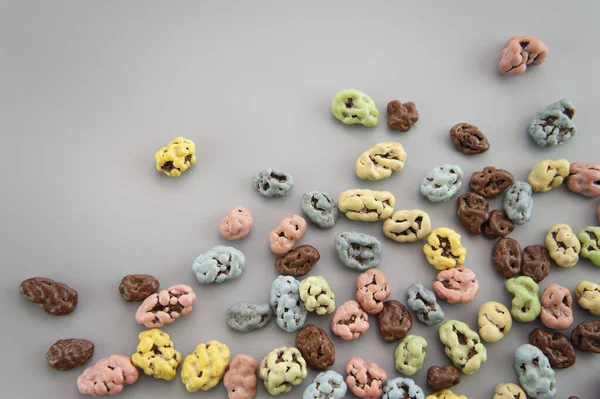 Hintergrund Farbiger Süßigkeiten Auf Grauem Hintergrund — Stockfoto