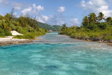 borabora'nın doğal havuzda