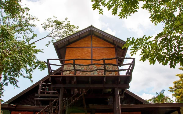 Holzhaus zweite Etage — Stockfoto