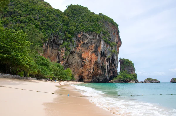 Playa tropical del Mar de Andamán, Tailandia — Foto de Stock
