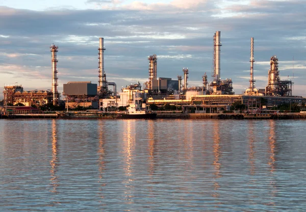 Usine de raffinage de pétrole en Thaïlande — Photo