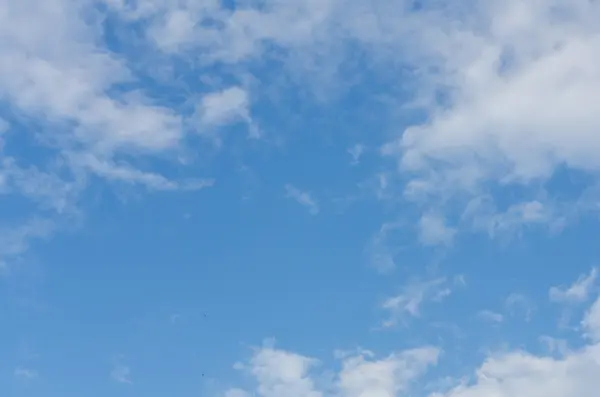 Nubes con cielo azul. —  Fotos de Stock