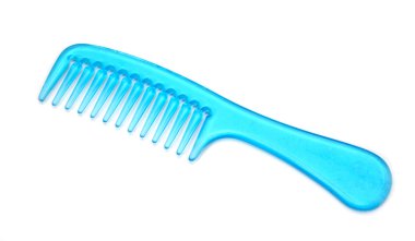 Beyaz arka planlı, tek mavi tarak